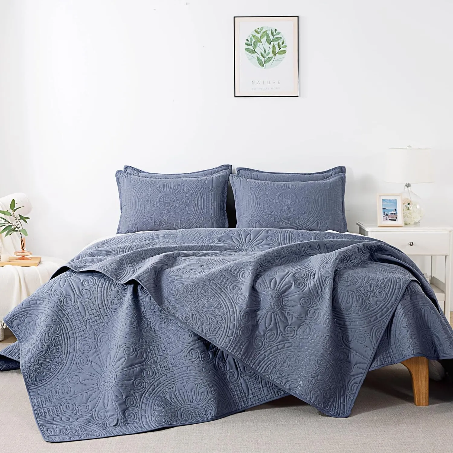 annadaif Queen Size Quilt Bedding Set (90x96 Inch) Blue Bedspreads, 3 Pieces Lightweight Comforter, Coin Pattern Coverlet Bedding Cover All Seasons (1 Quilt, 2 Pillow Shams)