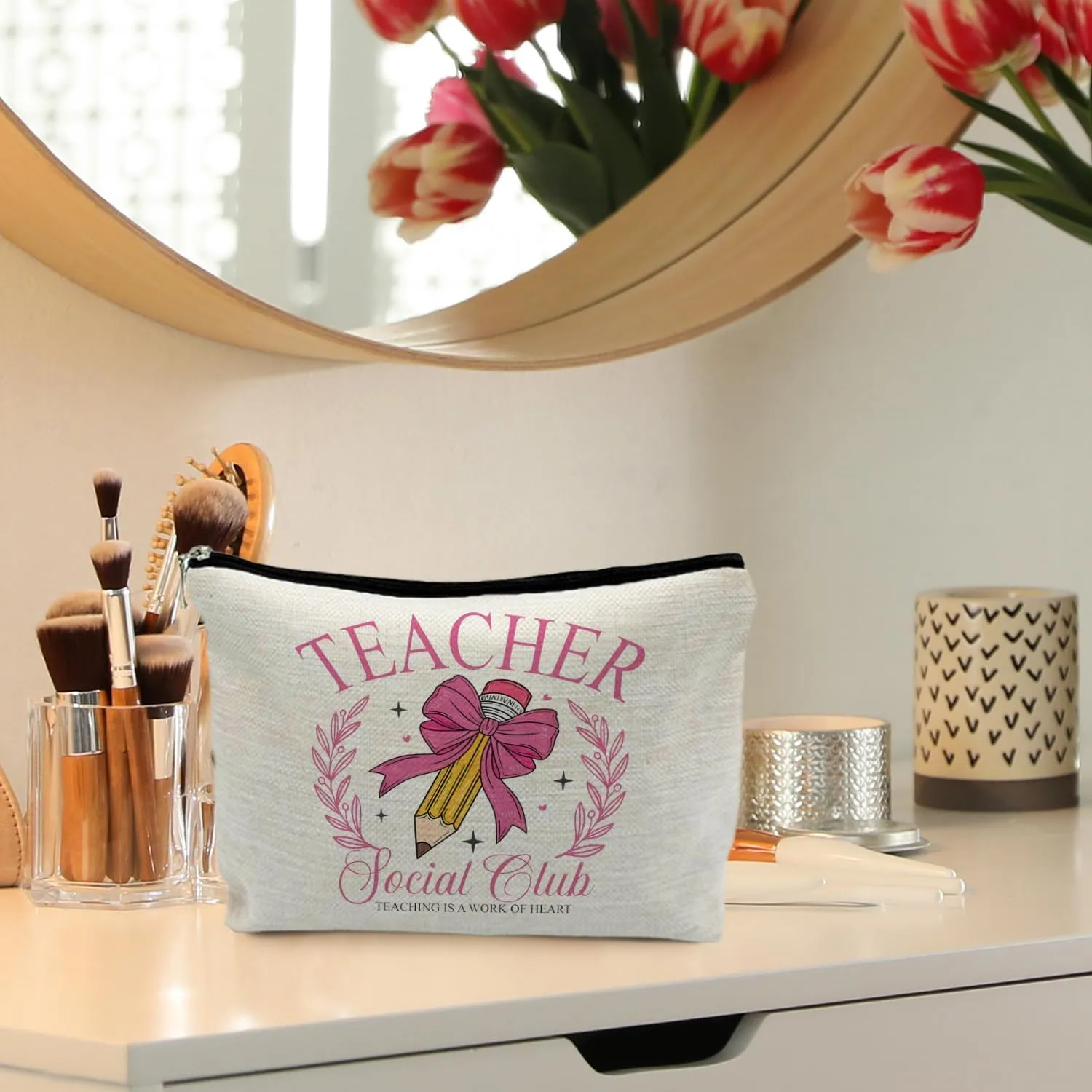 Coquette Hot Pink Bow Teacher Makeup Bag, Teacher Appreciation Gifts Cosmetic Bags for Women, End of Year Teachers Gifts, Teaching Is a Work of Heart Zipper Makeup Pouch for Teachers